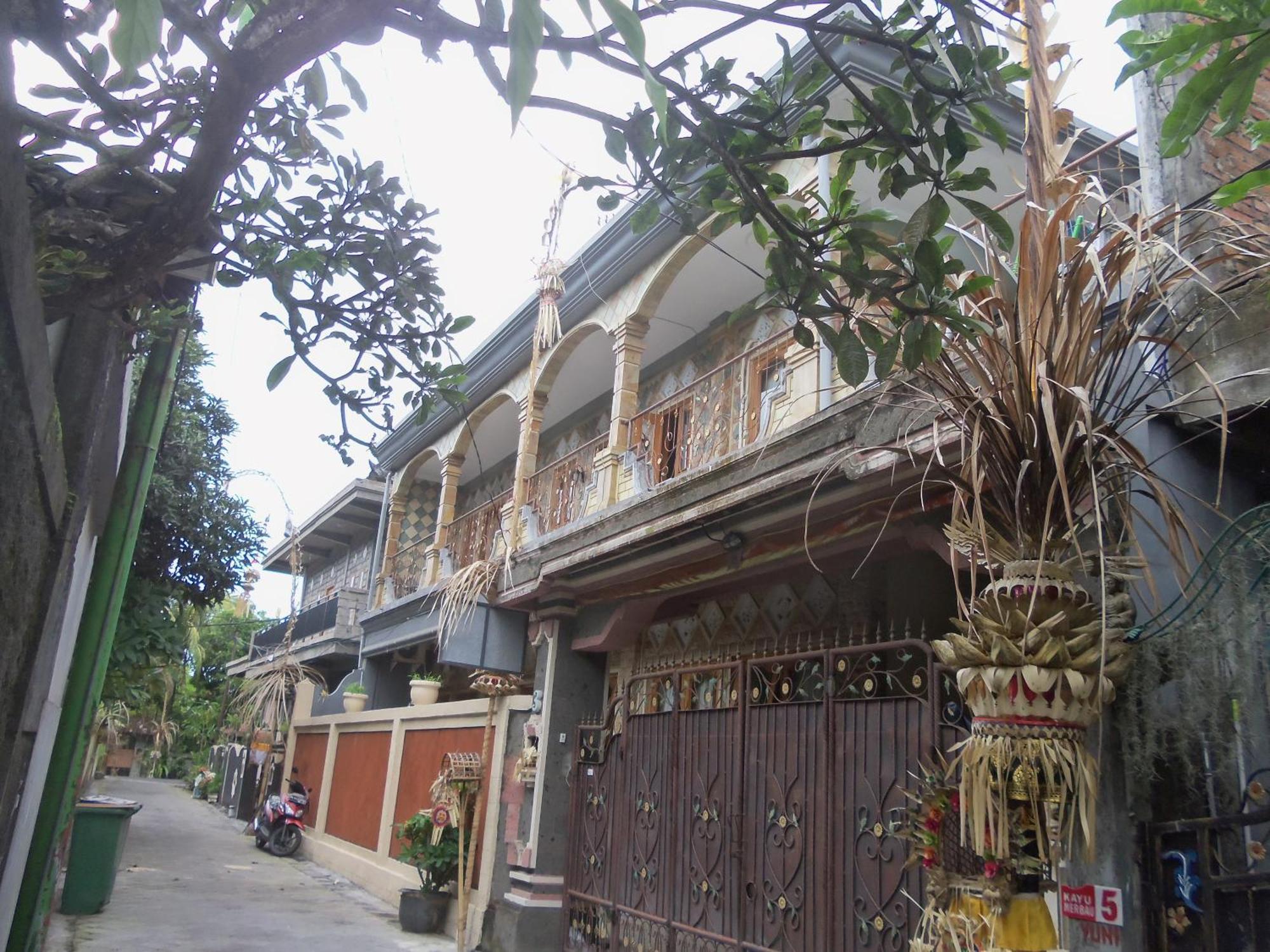 The Reinhold Guesthouse Bali Kerobokan Zimmer foto