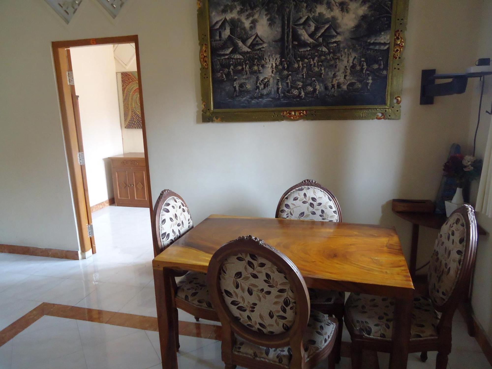 The Reinhold Guesthouse Bali Kerobokan Exterior foto