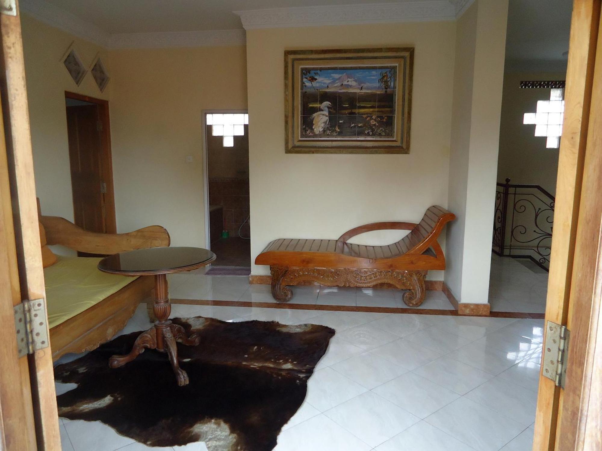 The Reinhold Guesthouse Bali Kerobokan Exterior foto