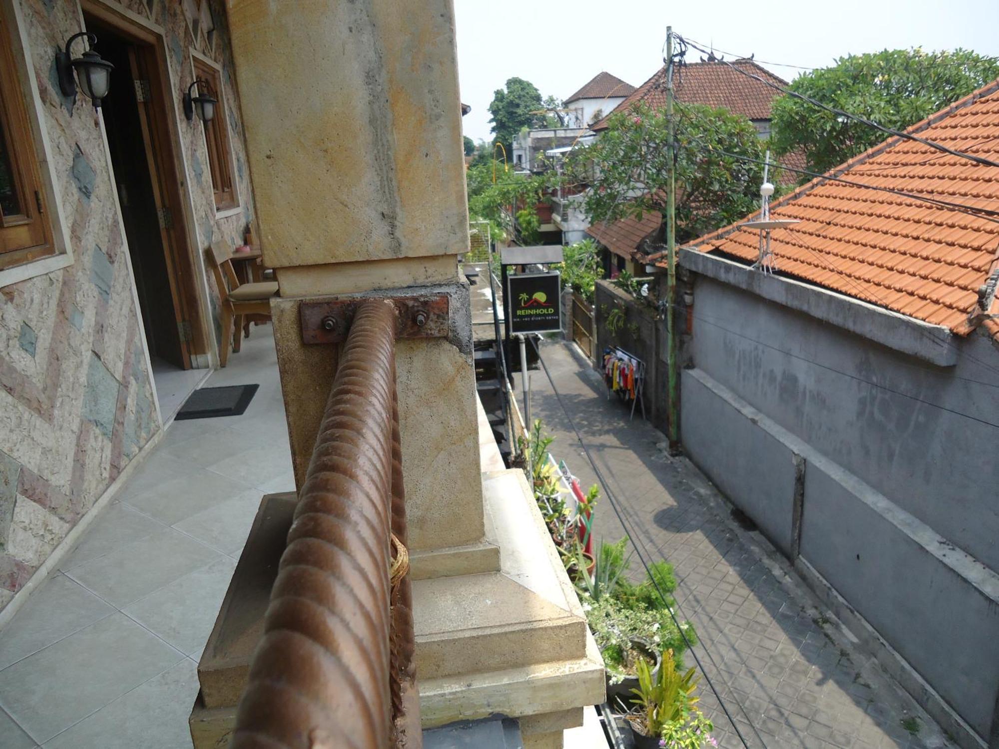 The Reinhold Guesthouse Bali Kerobokan Exterior foto